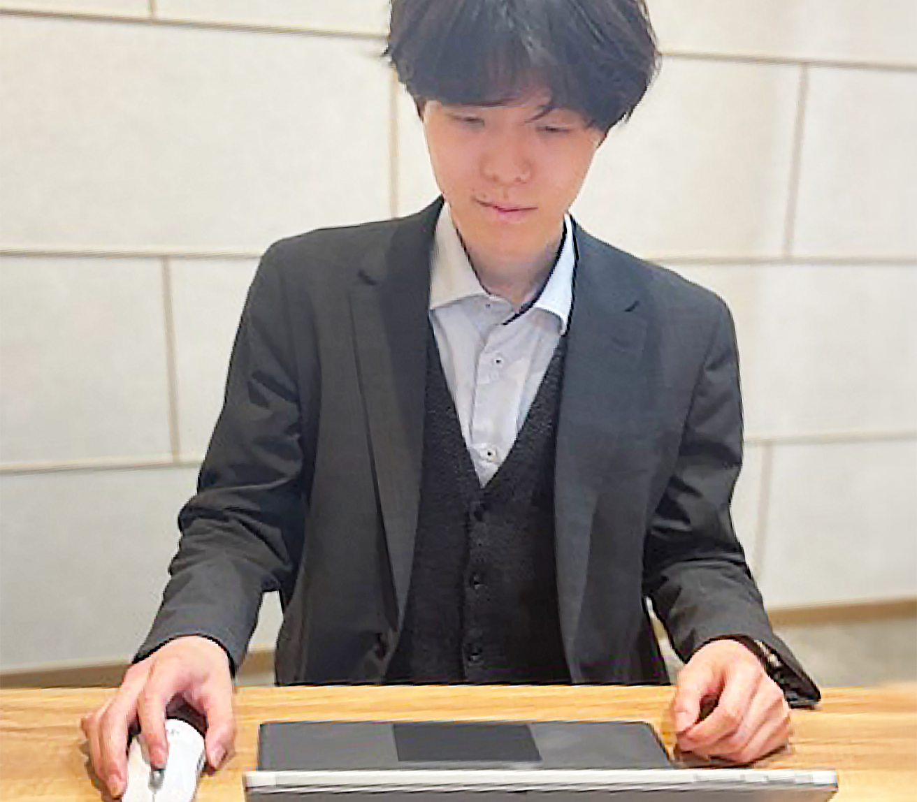 インタビュー